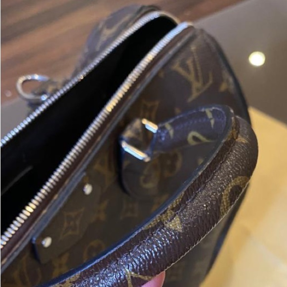 Authentic LV - Picture 4 of 6